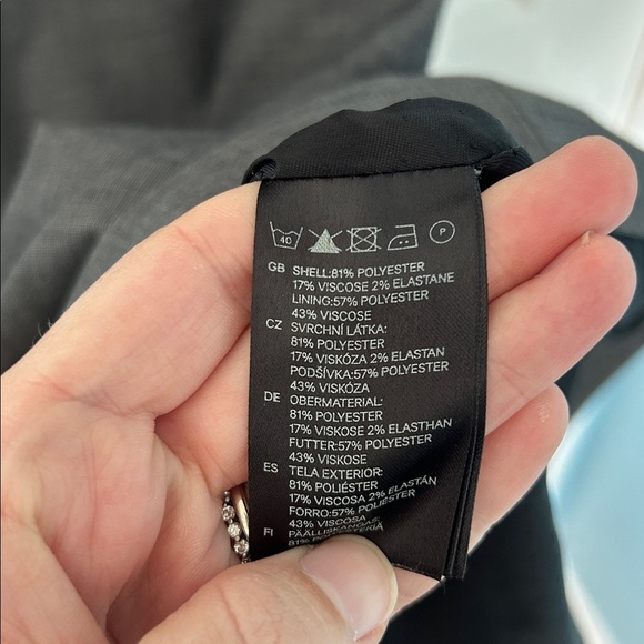 Gray H&M Elegant Sleeveless Dress | Sleeveless Gray Dress | Gray V-Neck Dress - Picture 7 of 10